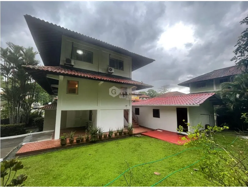 COLON / CRISTOBAL / ESPINAR / HOUSE + 2 APARTMENTS / 320 M