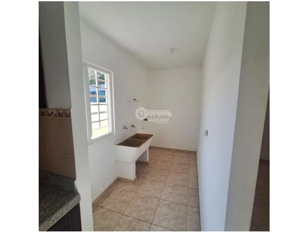LA CHORRERA / EL ESPINO / VILLA HERMOSA / 1000M / 3 BEDROOMS / WATER