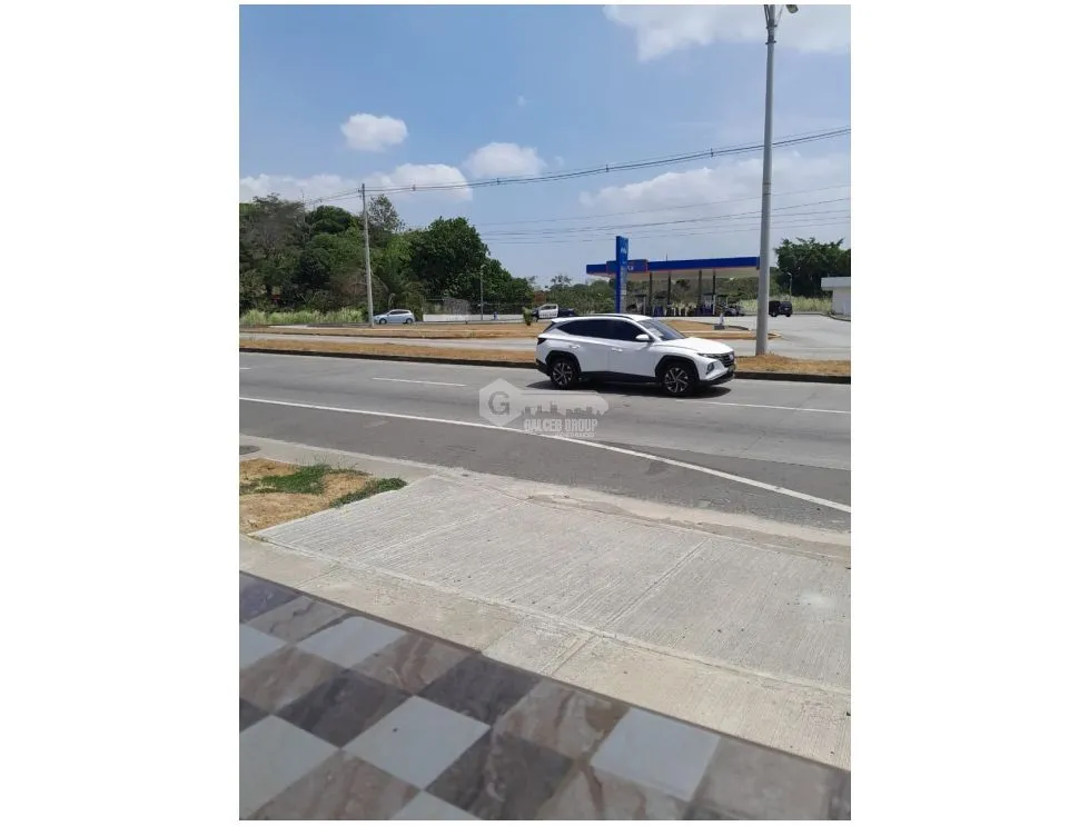 House with Commercial Land for Sale in Gonzalillo - 470m² on Main Road