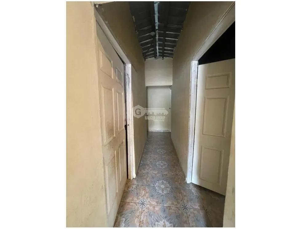 House with Commercial Land for Sale in Gonzalillo - 470m² on Main Road