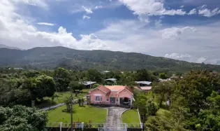Casa en Alto Boquete completamente amueblada en venta