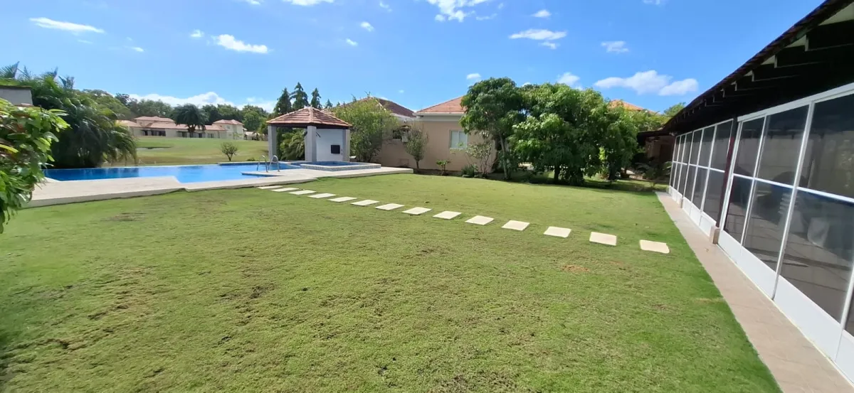Villa à Farallon à vendre