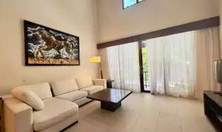 Beautiful Loft-Style Apartment in Buenaventura