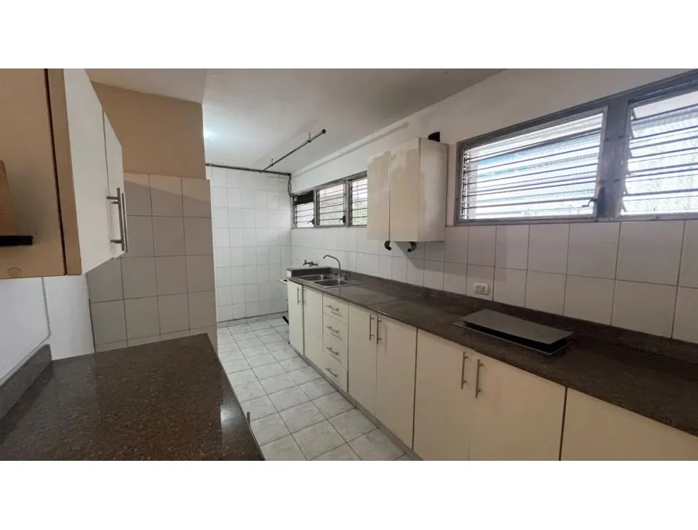 Apartment Rental in Villa Lilla Building – San Francisco