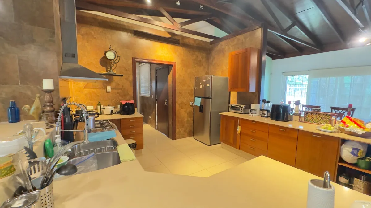 Venta de Casa en Residencial Llanos de Curundú, Ancón