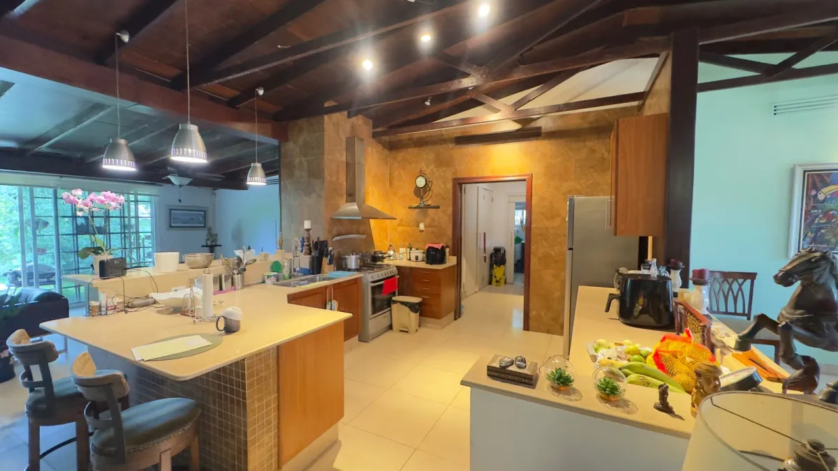 Venta de Casa en Residencial Llanos de Curundú, Ancón