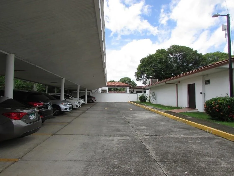 COMMERCIAL BUILDING