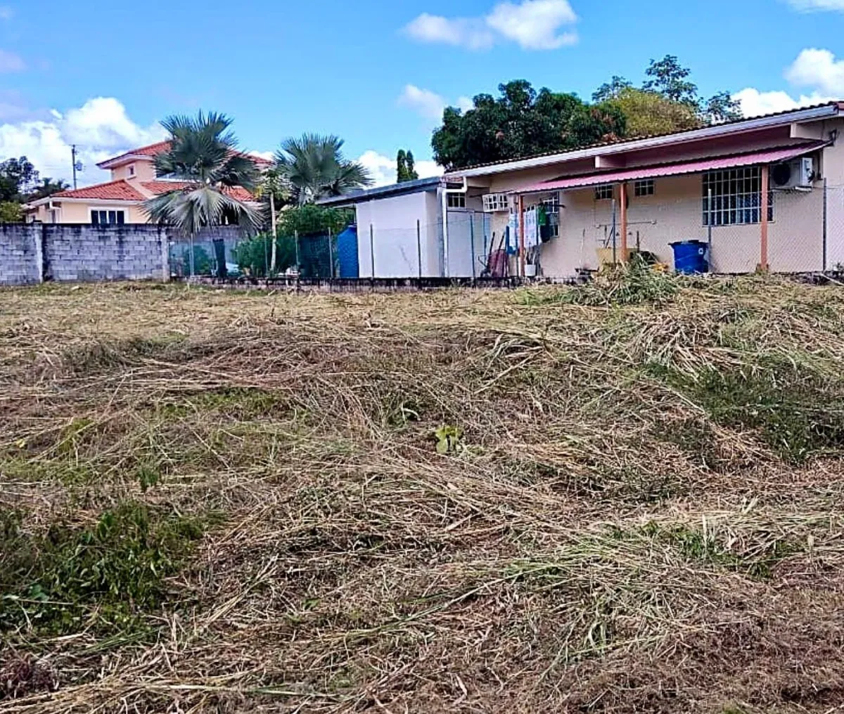 Land in Coronado, Los Bosques