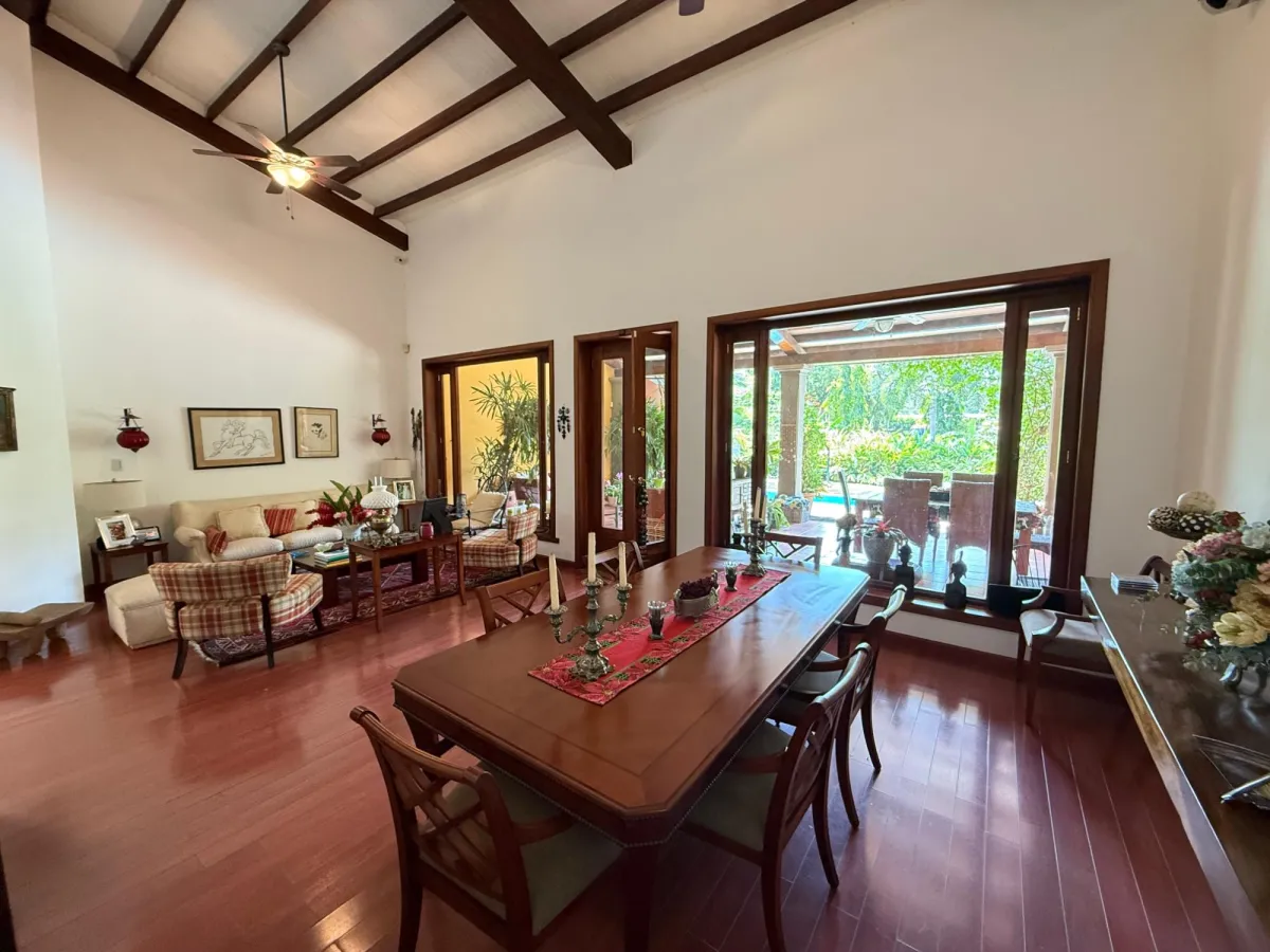 Spectacular House in Chitré