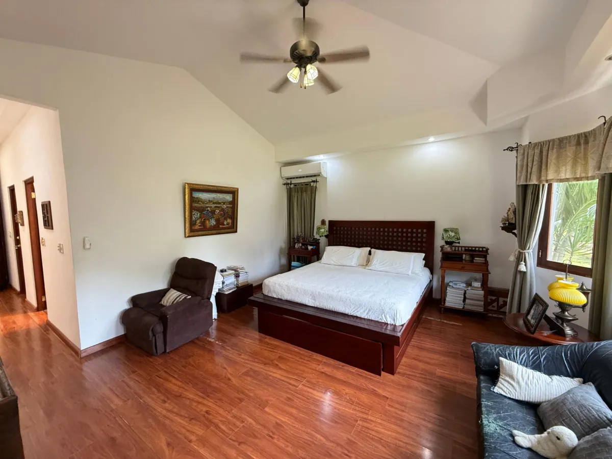 Spectacular House in Chitré