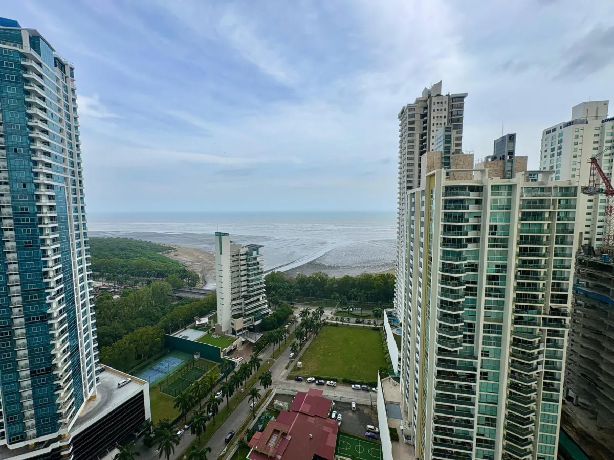 Apartamento Amoblado en Alquiler en Costa del Este - PH Parkside