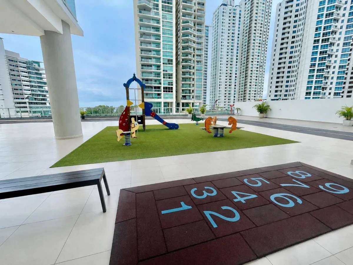 Apartamento Amoblado en Alquiler en Costa del Este - PH Parkside