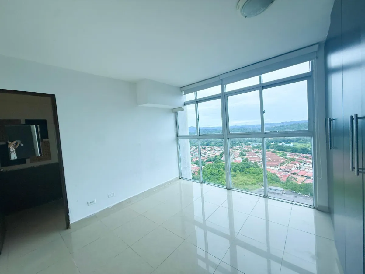Apartment for Sale in Betania - PH Crystal Hills