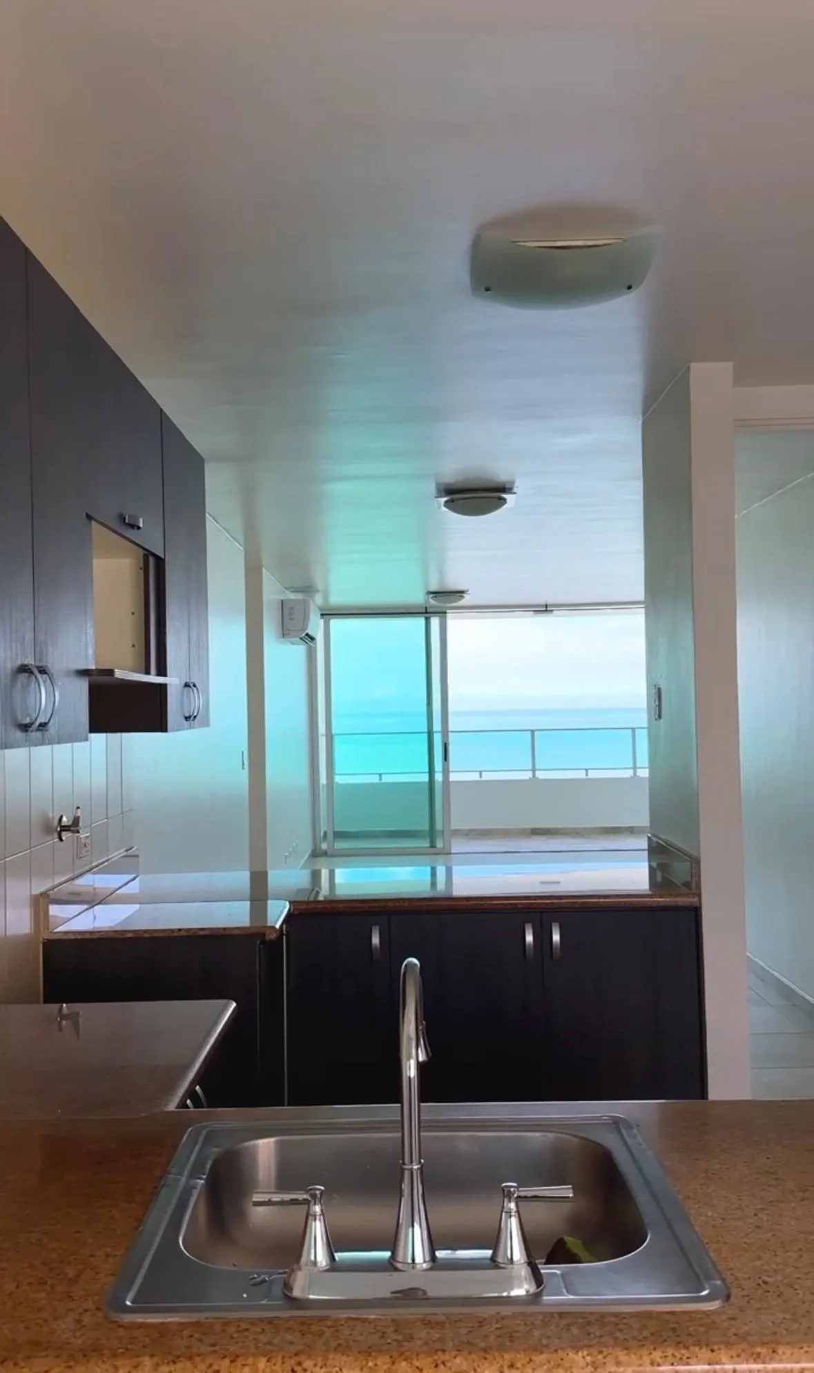 Apartment for sale facing the sea