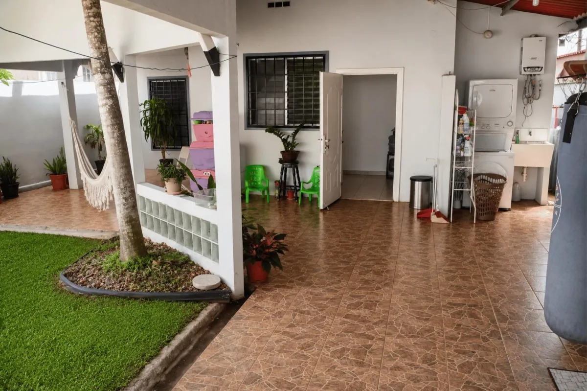 CASA EN VENTA BRISAS DEL GOLF S/M, CALLE OESTE
