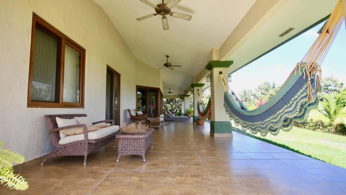 MOUNTAIN VILLA WITH OCEAN VIEW