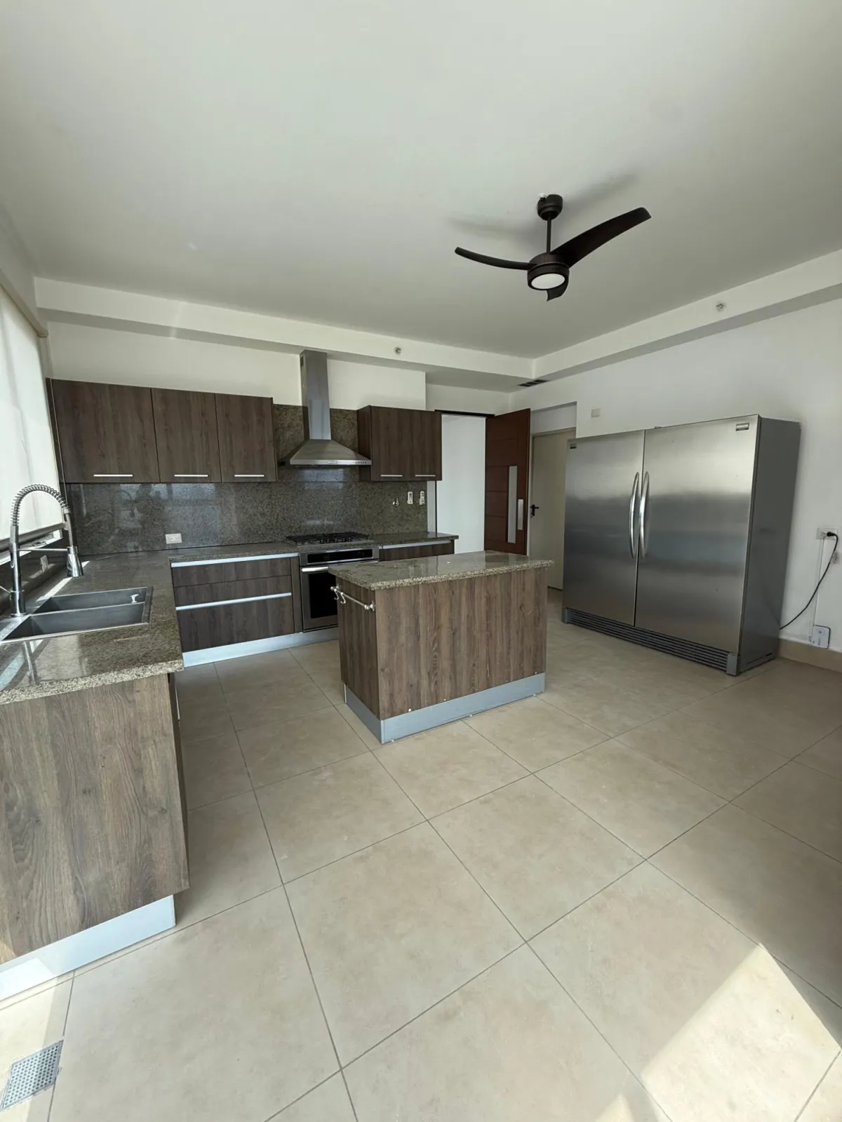 PH PARAMOUNT A LA VENTA