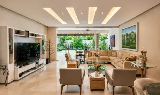 Venta de casa duplex en Altos del Golf