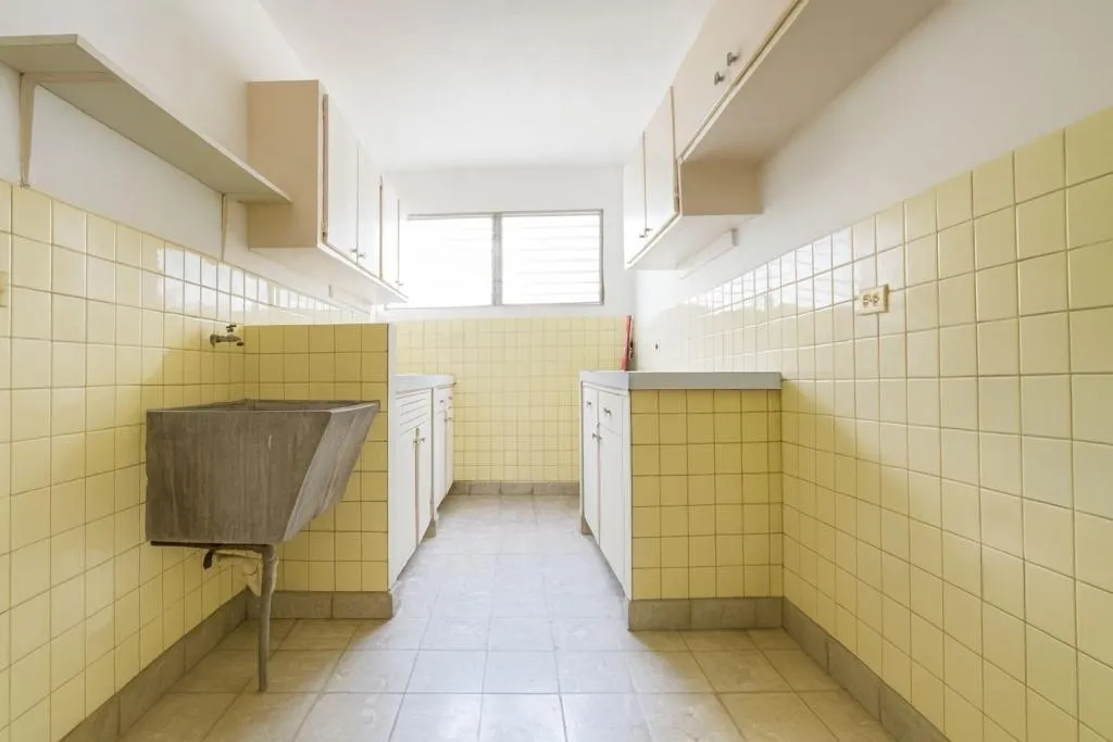 Apartment for Sale in Santa Elena Condominium