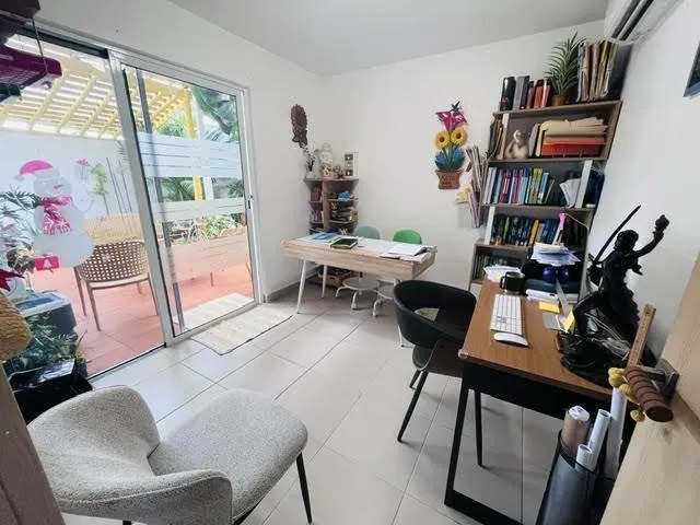 Single-family house for sale in Costa Verde.