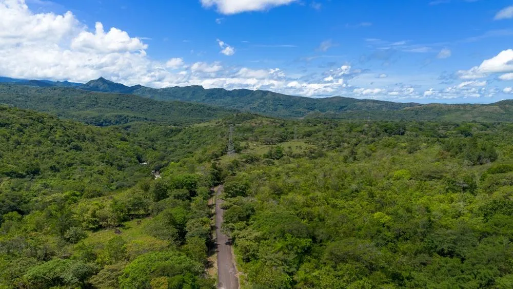 Spacious 59,086 m² Land in Síndigo, Caldera