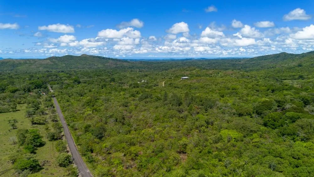 Spacious 59,086 m² Land in Síndigo, Caldera