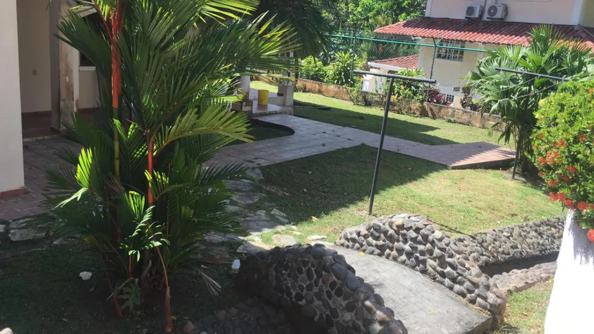 Exclusive Residence for Sale in Albrook