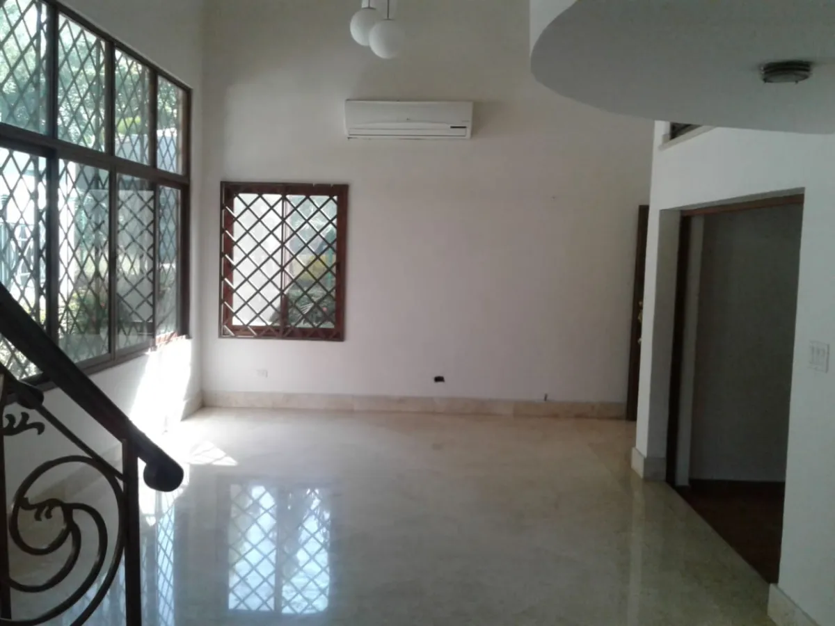 Exclusive Residence for Sale in Albrook