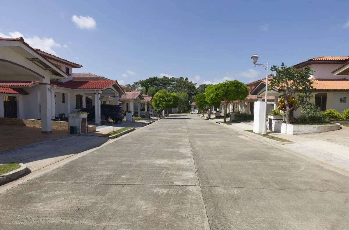 Two-story house for sale in Costa Verde