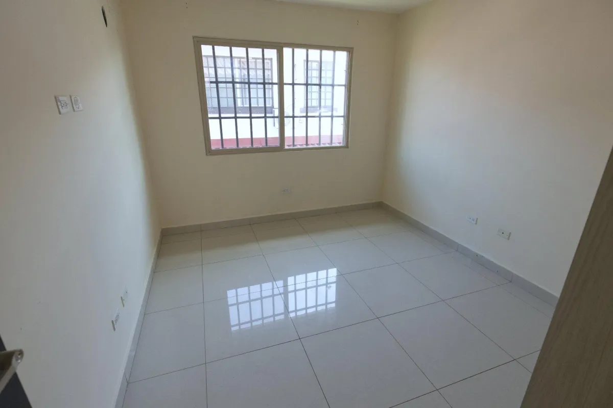 Two-story house for sale in Costa Verde