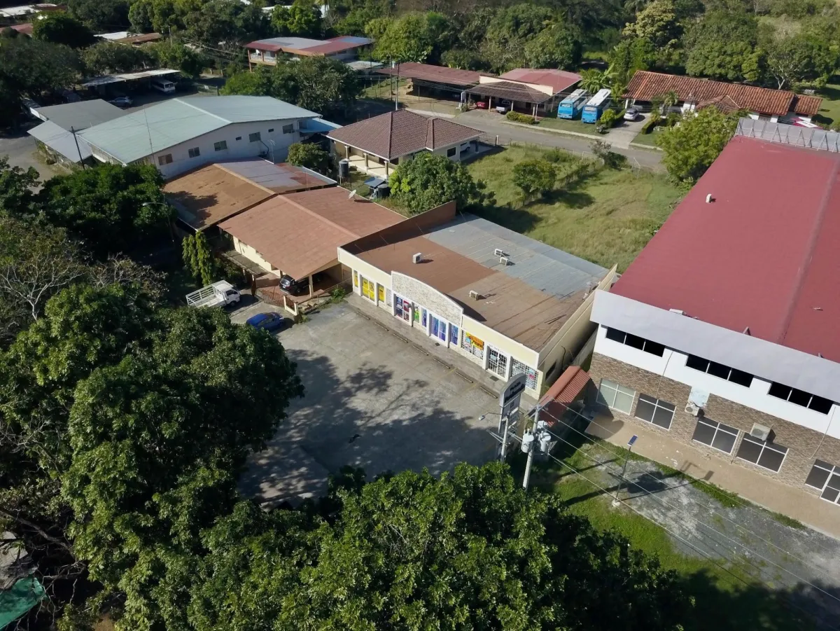 COMMERCIAL PREMISES FOR SALE