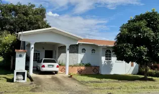 HOUSE FOR SALE ON BOULEVARD DE LAS TABLAS