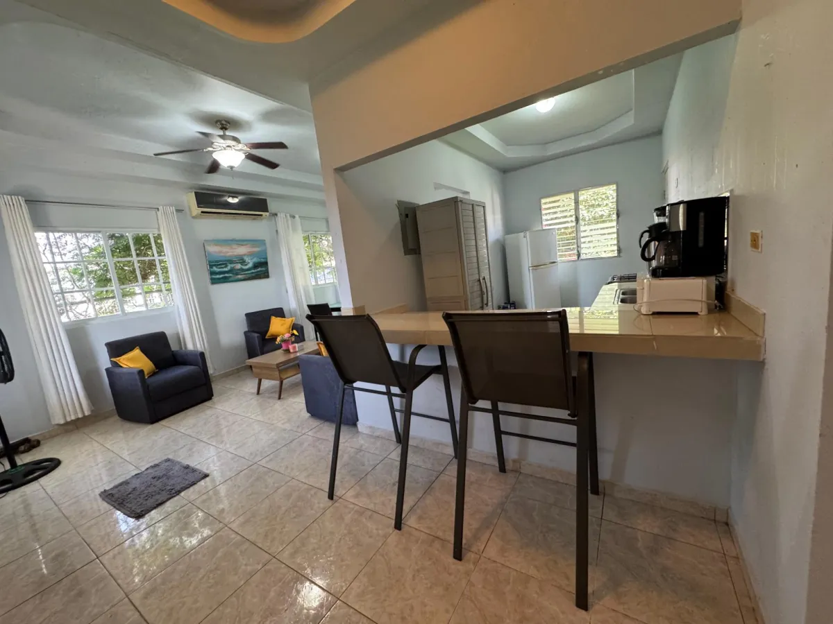 HOUSE FOR SALE ON BOULEVARD DE LAS TABLAS