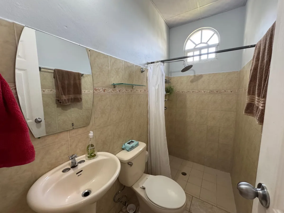 HOUSE FOR SALE ON BOULEVARD DE LAS TABLAS