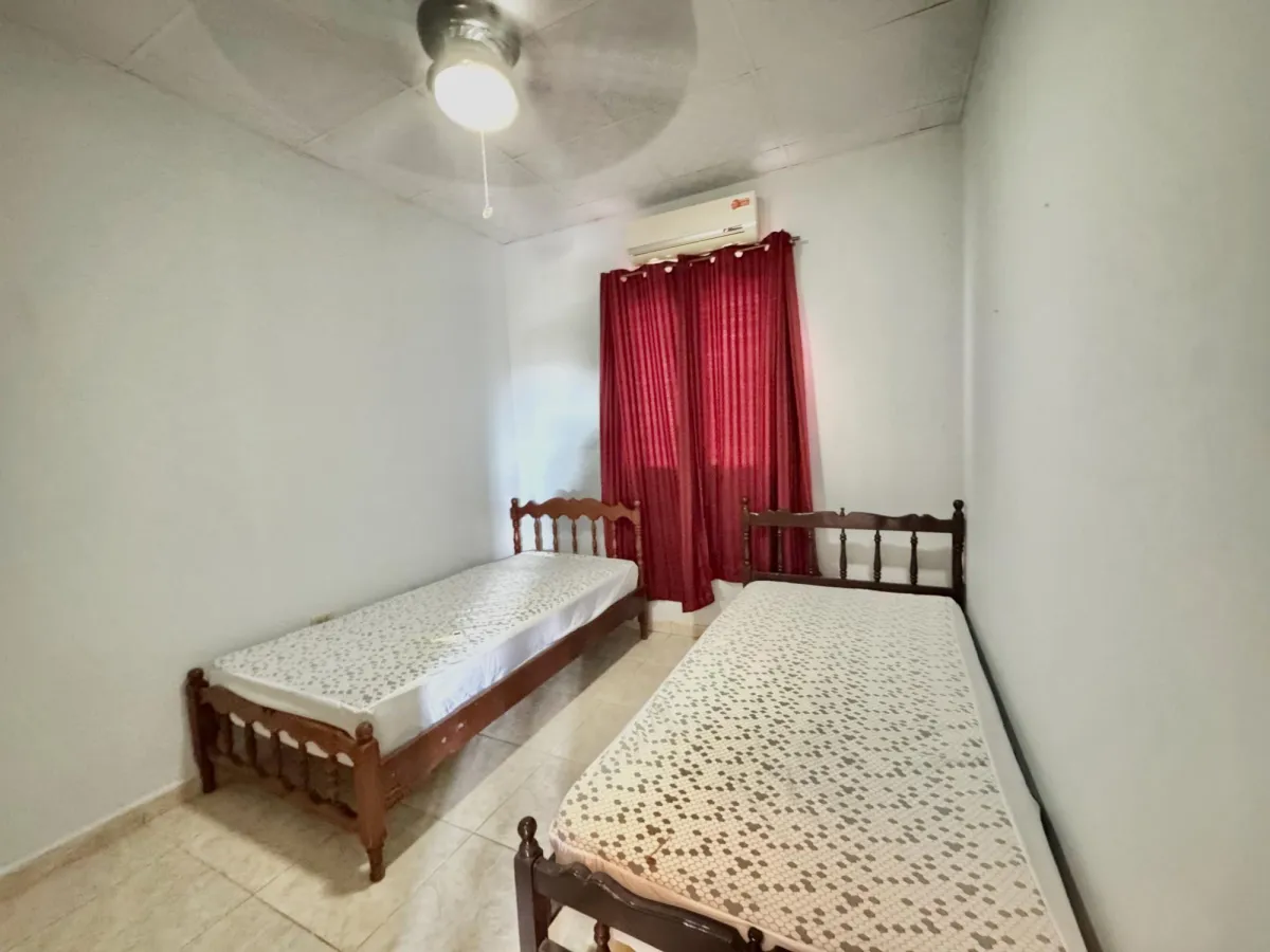 HOUSE FOR SALE ON BOULEVARD DE LAS TABLAS