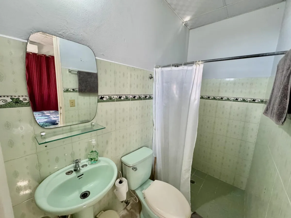 HOUSE FOR SALE ON BOULEVARD DE LAS TABLAS