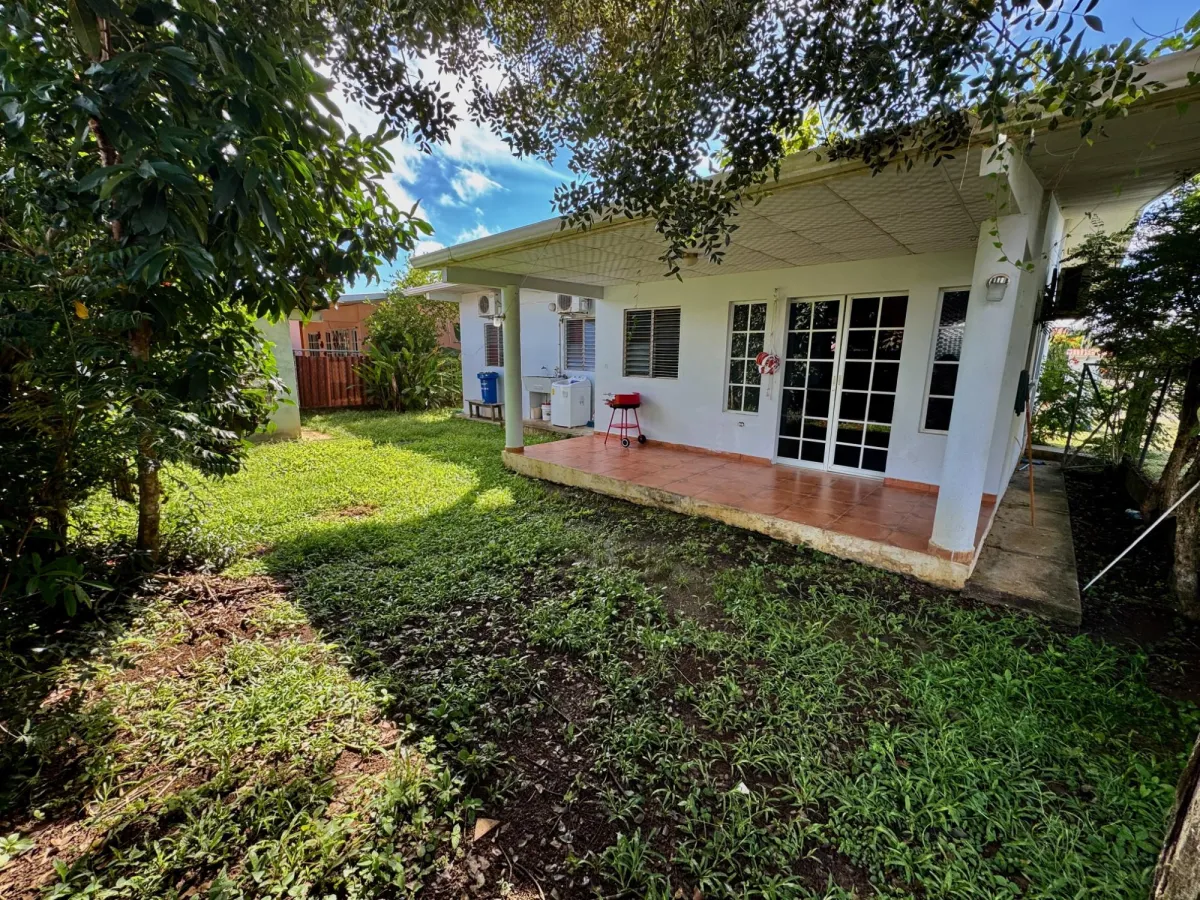 HOUSE FOR SALE ON BOULEVARD DE LAS TABLAS