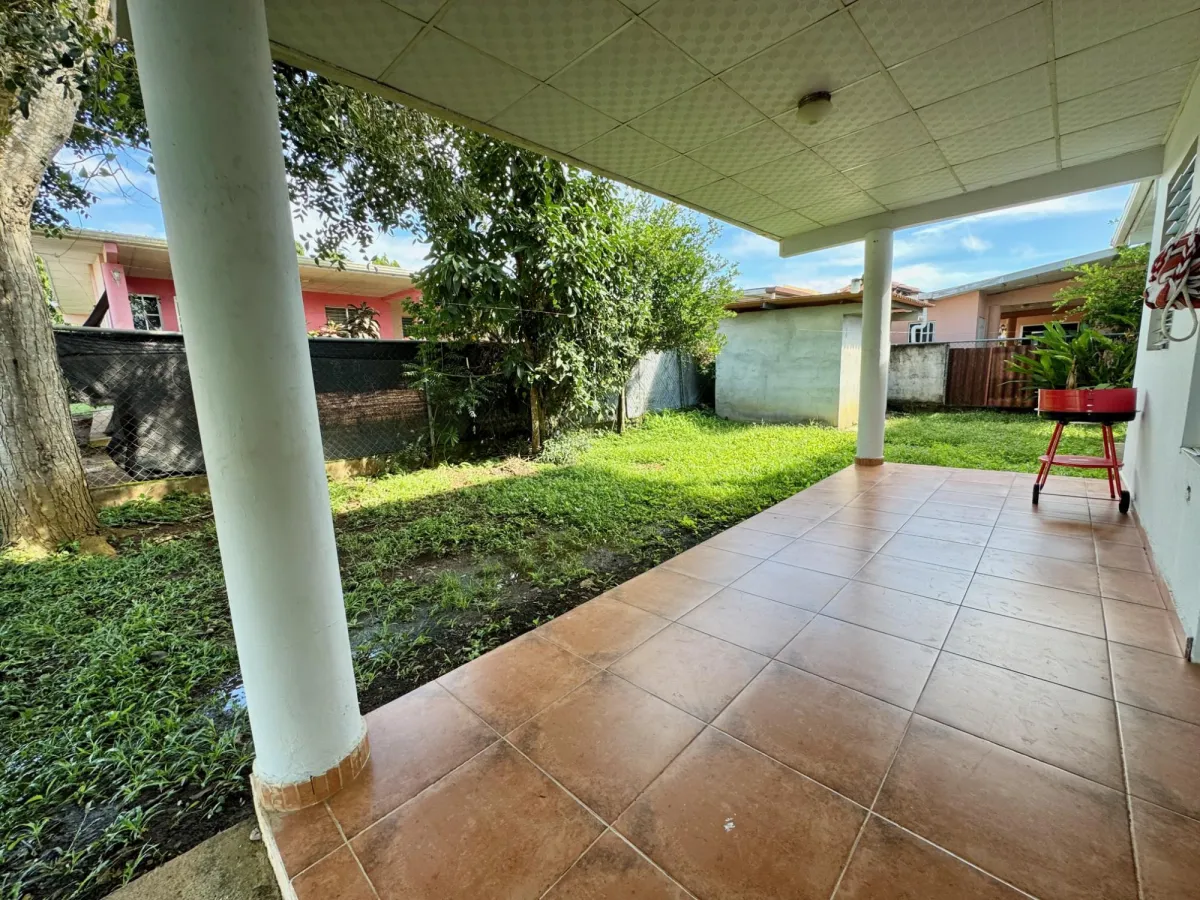 HOUSE FOR SALE ON BOULEVARD DE LAS TABLAS