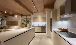 Spectacular Two-Level Apartment in Oceana: Exclusive Luxury and Spaciousness
