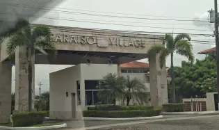 HOUSE FOR SALE [BEHIND COMPLETE SOCIAL AREA]