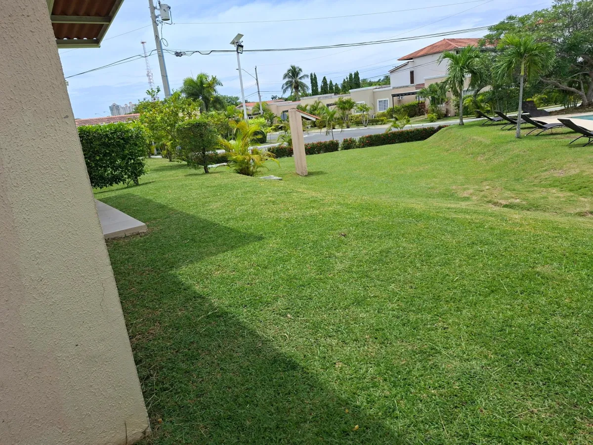 HOUSE FOR SALE [BEHIND COMPLETE SOCIAL AREA]
