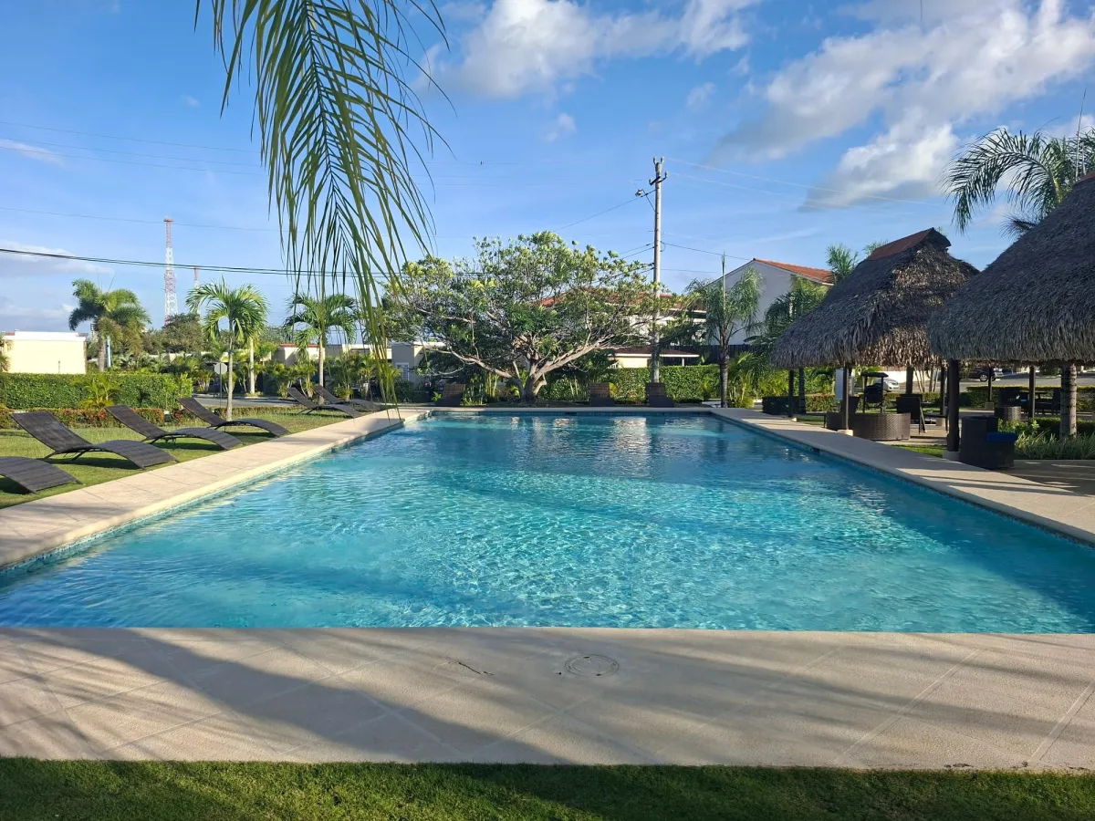 HOUSE FOR SALE [BEHIND COMPLETE SOCIAL AREA]