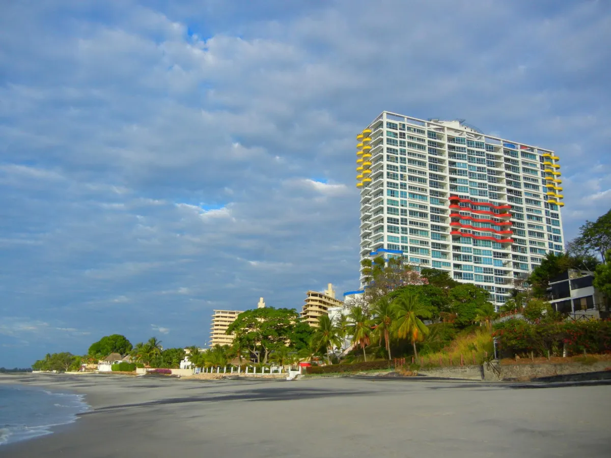 2 Bedroom Ph Coronado Bay Sunrise Side Apartment