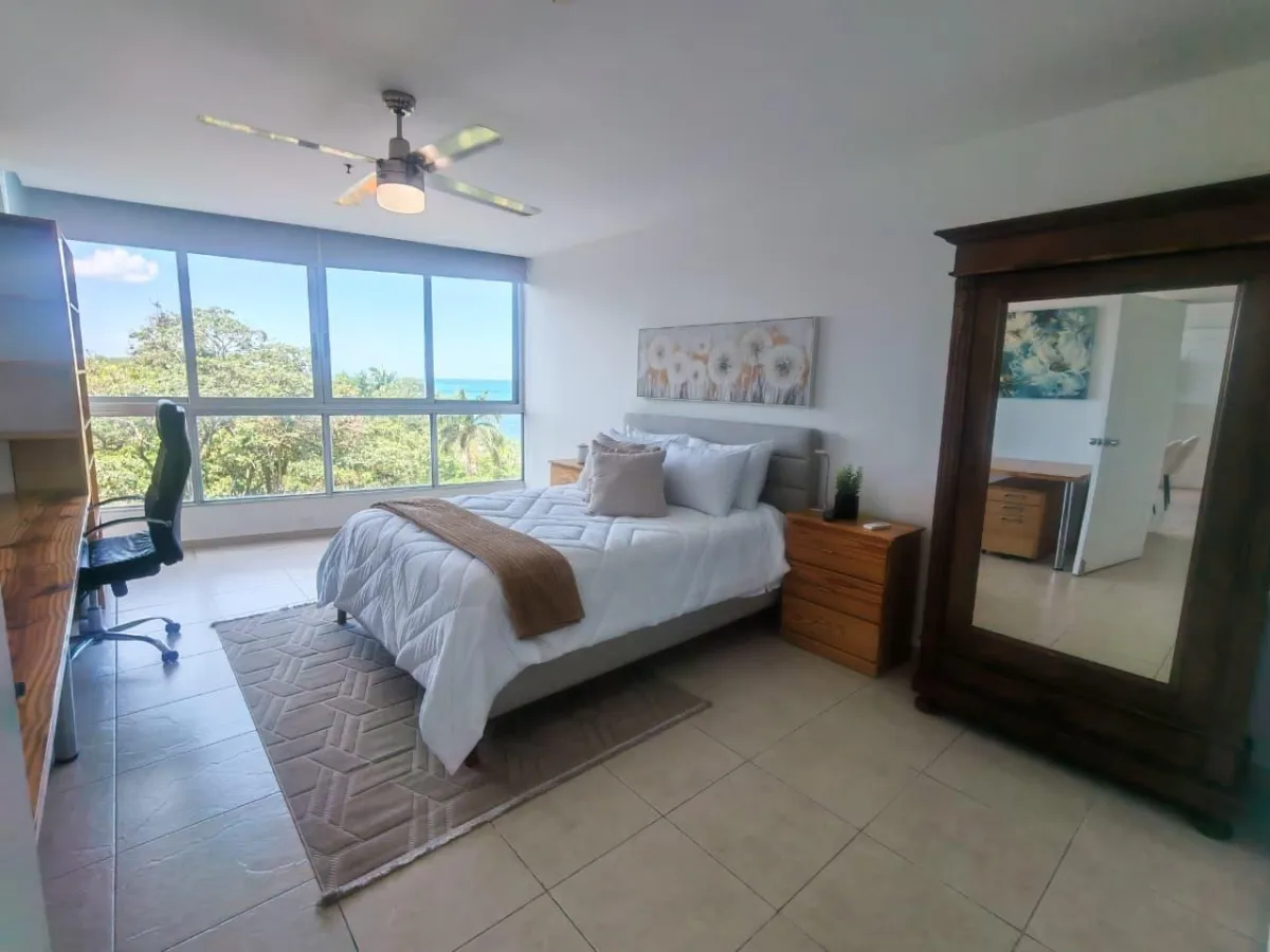 2 Bedroom Ph Coronado Bay Sunrise Side Apartment