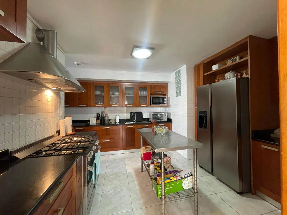 SPACIOUS PENTHOUSE FOR SALE IN SAN FRANCISCO