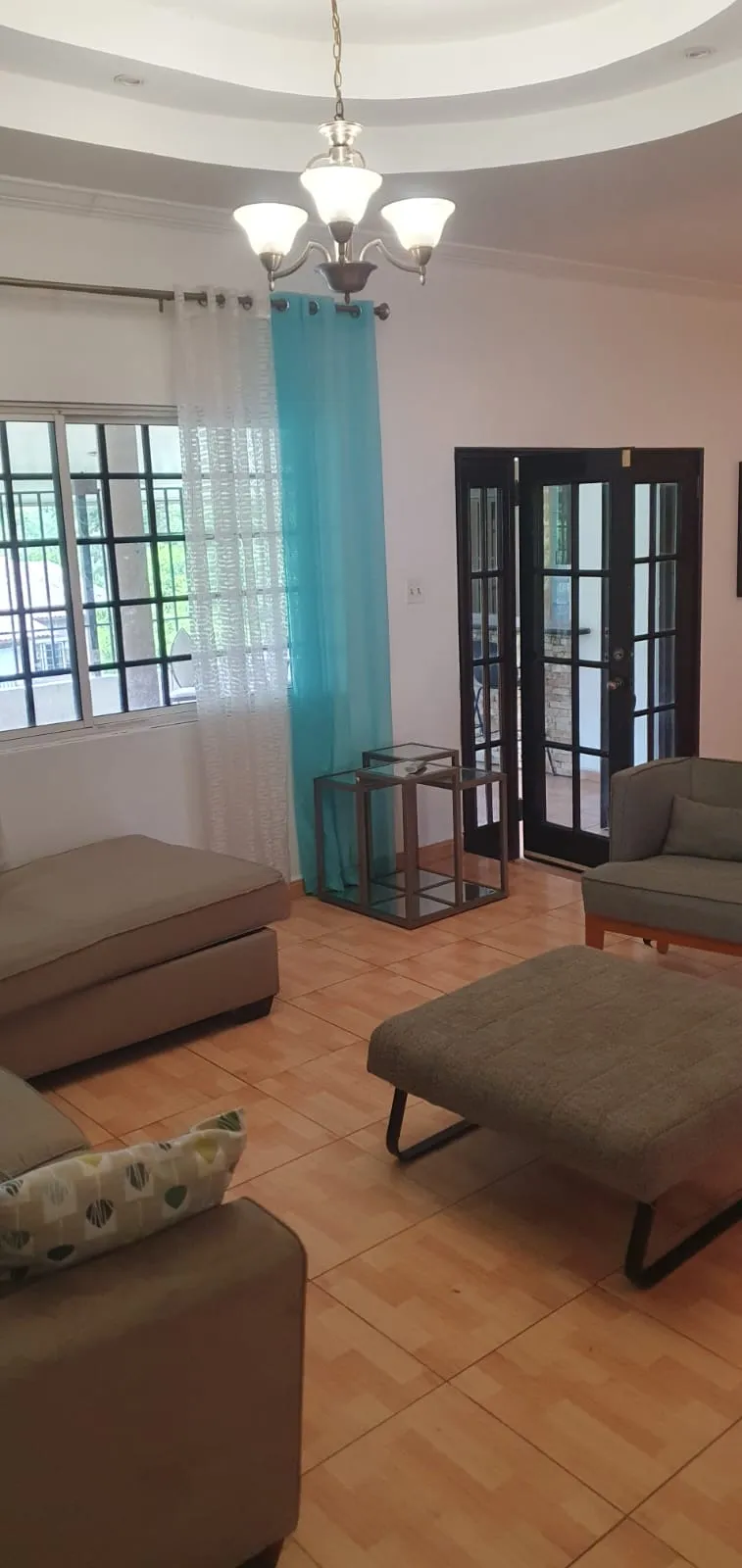 House for rent in Villa Natalia David