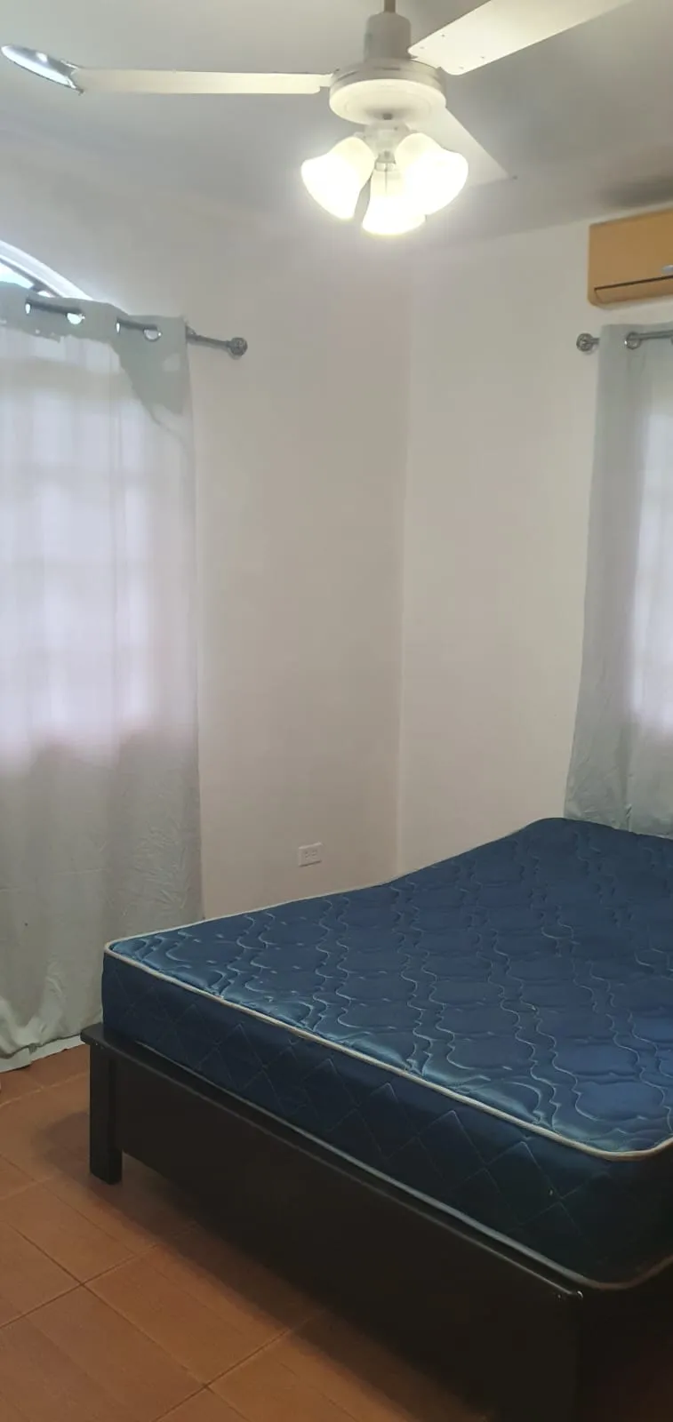House for rent in Villa Natalia David