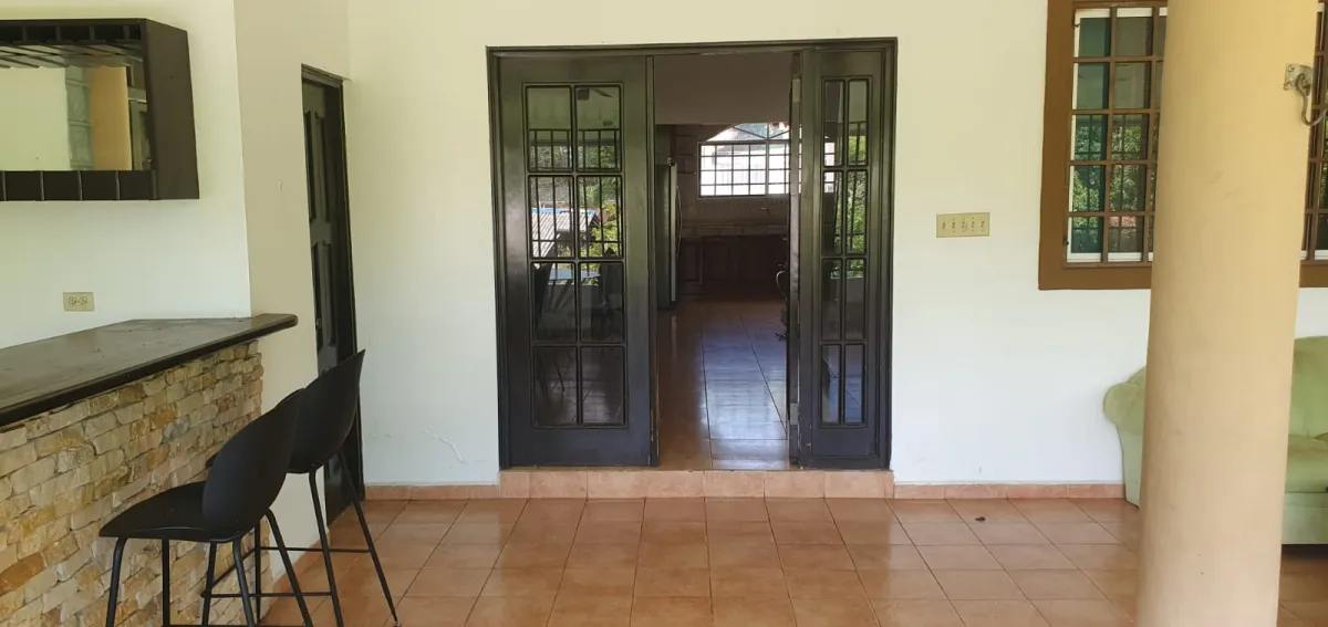 House for rent in Villa Natalia David