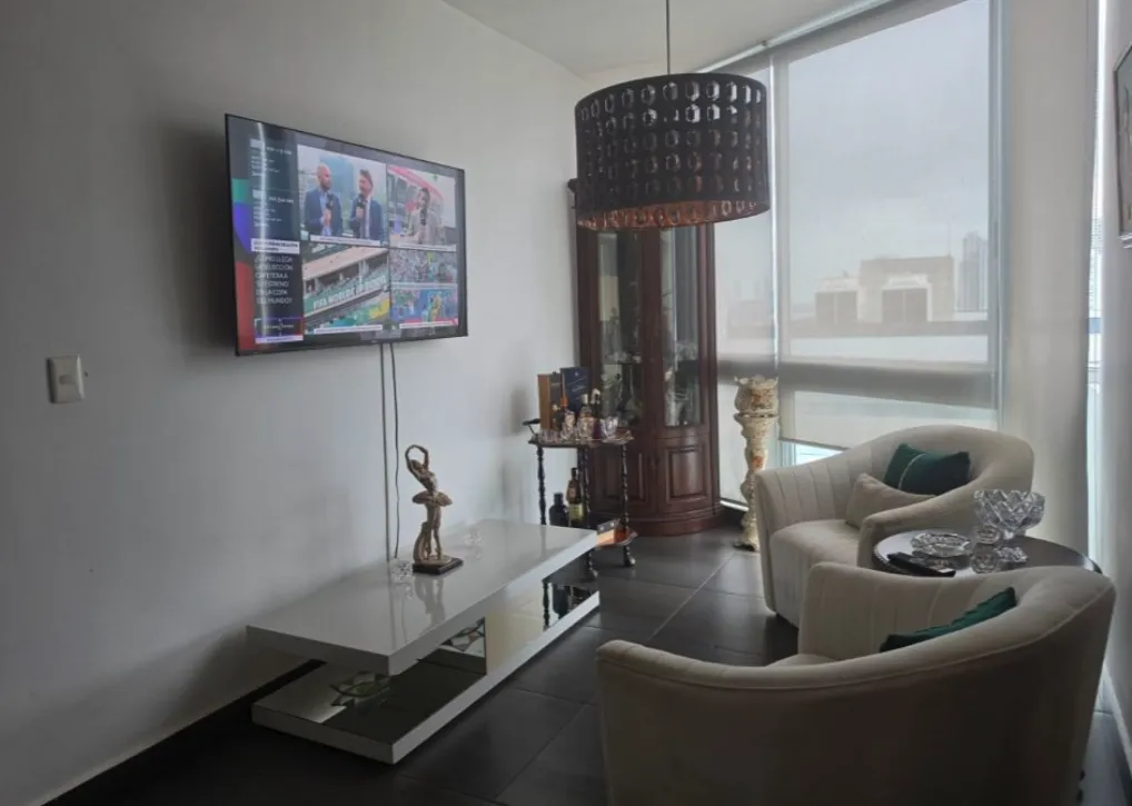 297 m² 4-Bedroom Apartment for Sale in San Francisco