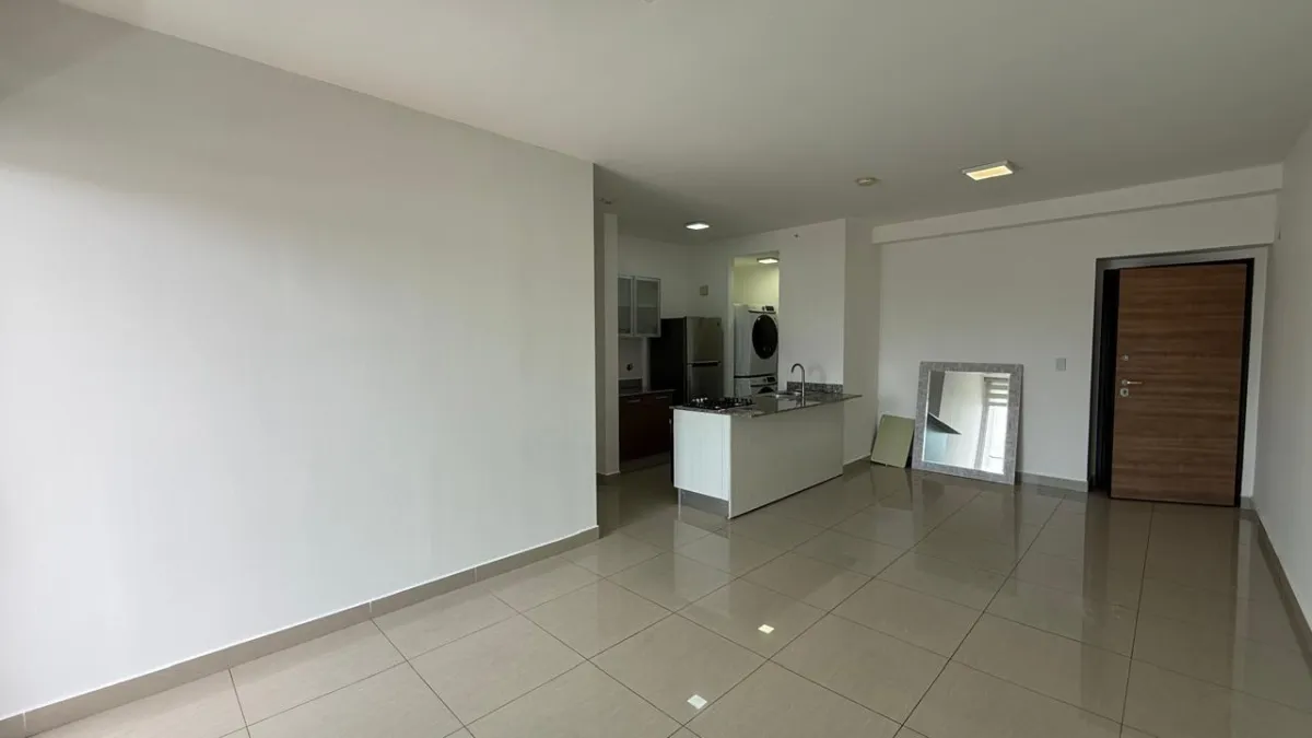 Apartment for sale steps from the metro